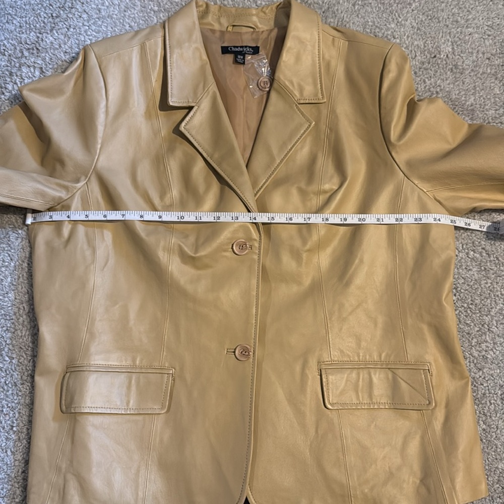 Women’s leather blazer - Picture 8 of 9